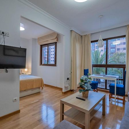 Apartamento Wanda Ifema Con Parking Y Piscina Madrid Kültér fotó