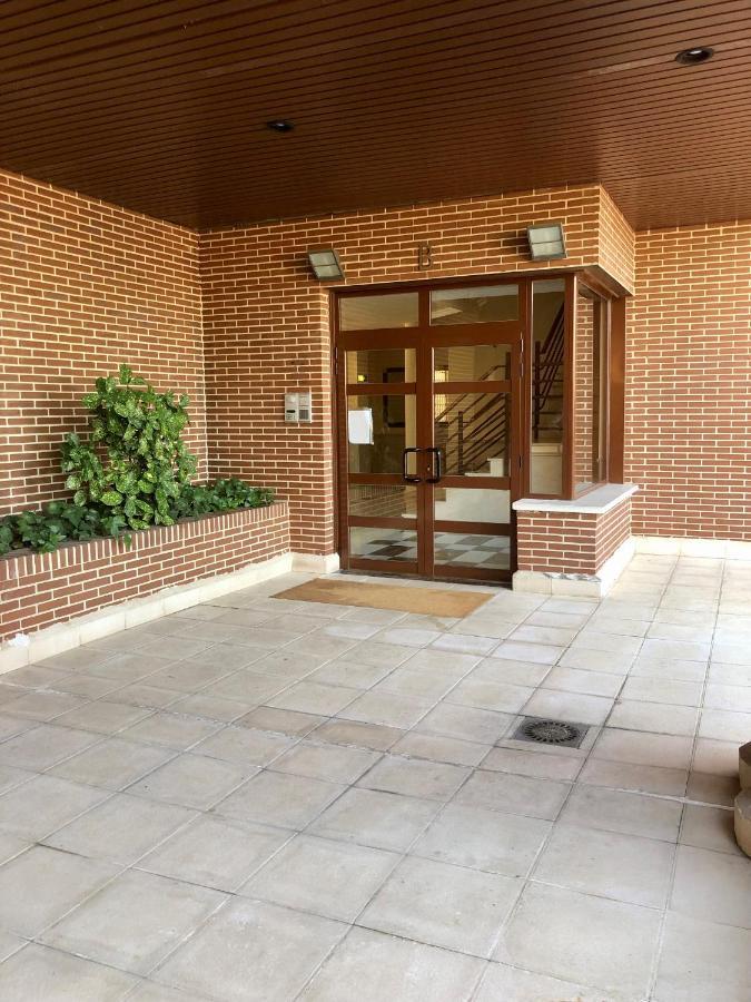 Apartamento Wanda Ifema Con Parking Y Piscina Madrid Kültér fotó